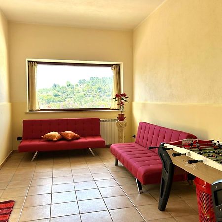Casa Vacanze Salvatore 팔라쫄로 아크레이데 외부 사진