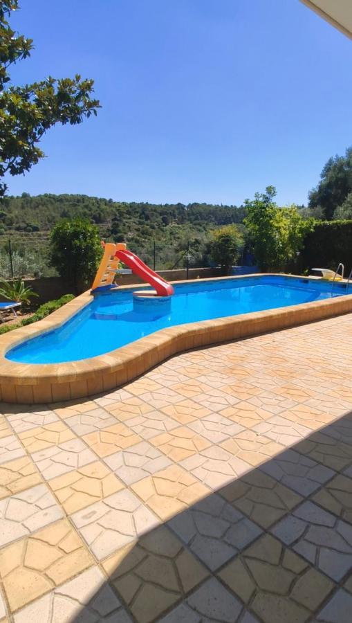 Casa Vacanze Salvatore 팔라쫄로 아크레이데 외부 사진