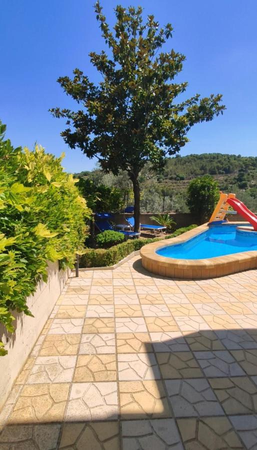 Casa Vacanze Salvatore 팔라쫄로 아크레이데 외부 사진